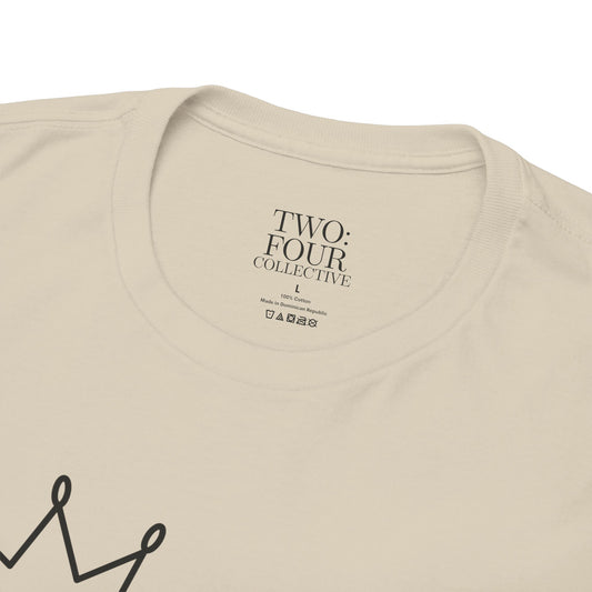 CROWN THE LEGENDS TEE SAND